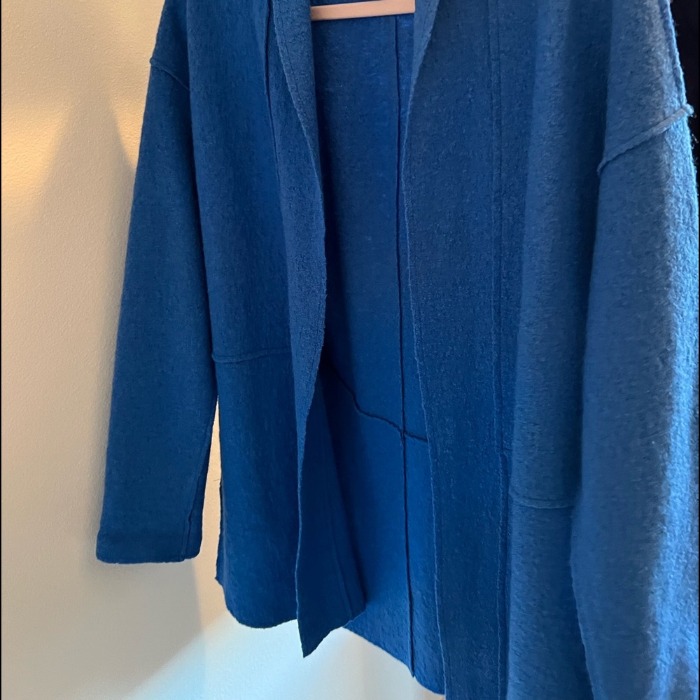 Tahari womens jacket/sweater